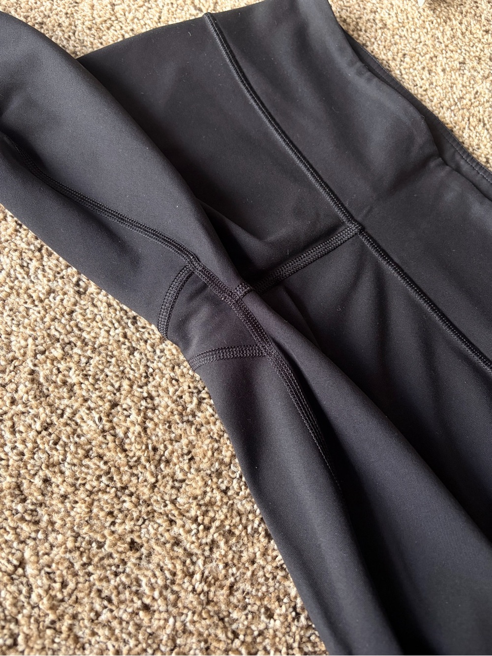 Lululemon Black Capri Leggings Size 8 - Picture 8 of 8